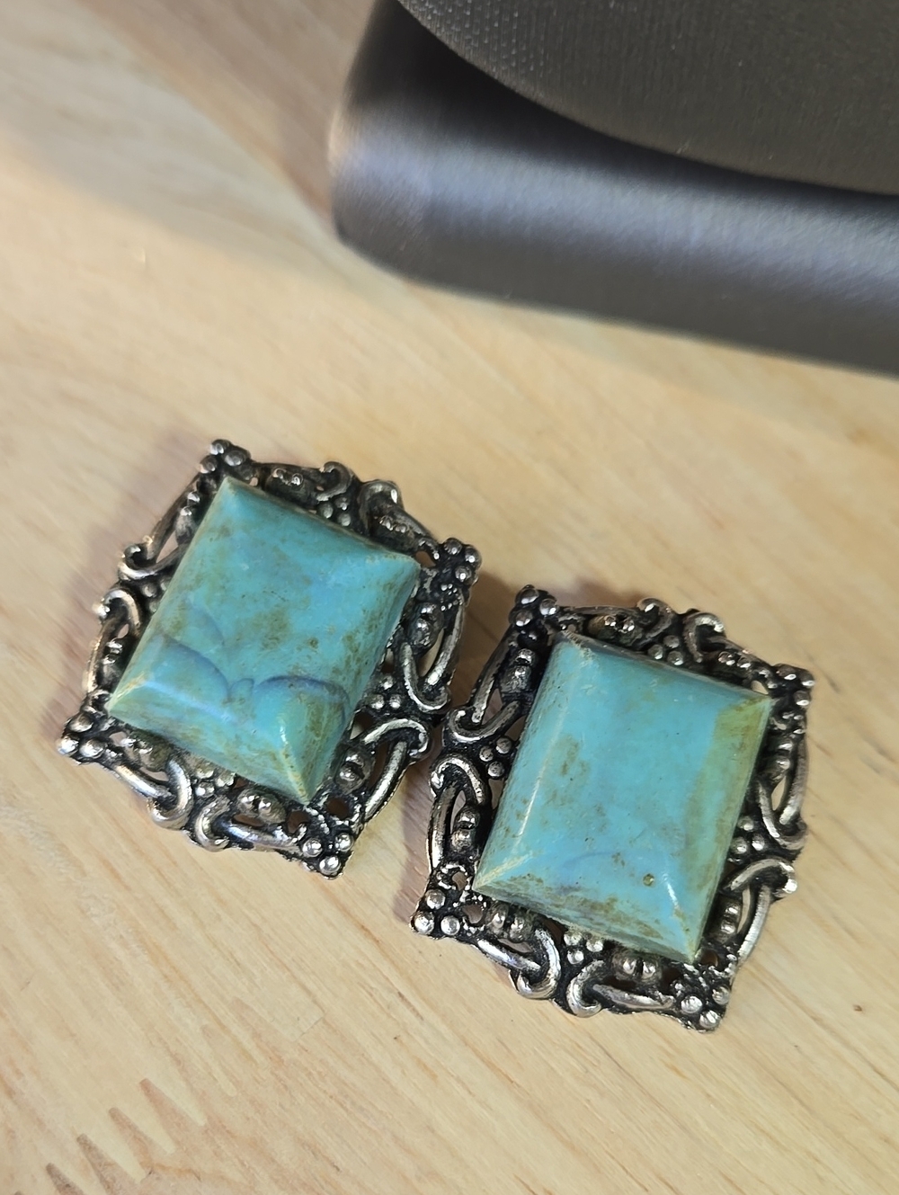 Vintage Turquoise STYLE Square Filigree Earrings - Women Jewelry *clip On*